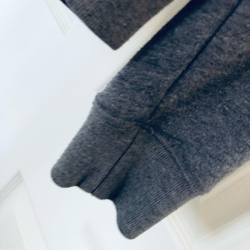 Sweater - Picture 5 of 6
